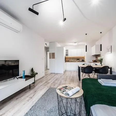 Rent Like - Walonska 19 *